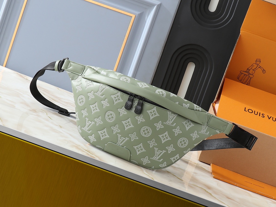 LV bag 21